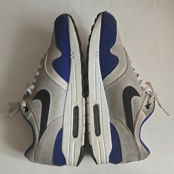 Nike Men's Blue and Gray Sneakers - Picture 5 of 5
